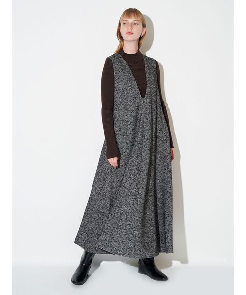 ELENDEEK（エレンディーク）の「ツィードディープVネックワンピース（ワンピース・レディース・ブラック/ブラウン・01/02）」の8枚目の写真