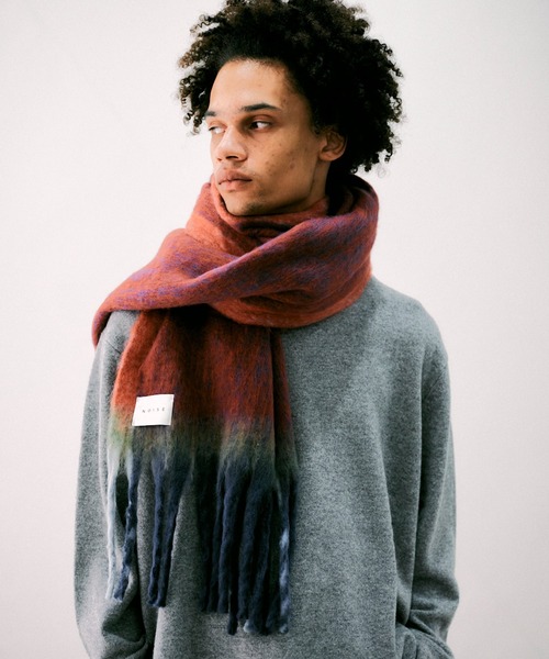 NOISE MAKER（ノイズメーカー）の「ポイントカラーボリュームフリンジマフラー（マフラー・レディース・パープル/レッド系その他/ブルー・FREE）」の3枚目の写真