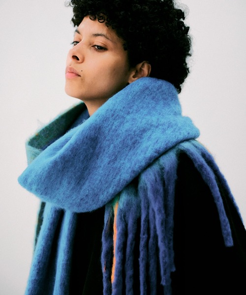 ポイントカラーボリュームフリンジマフラー（マフラー）｜NOISE MAKER