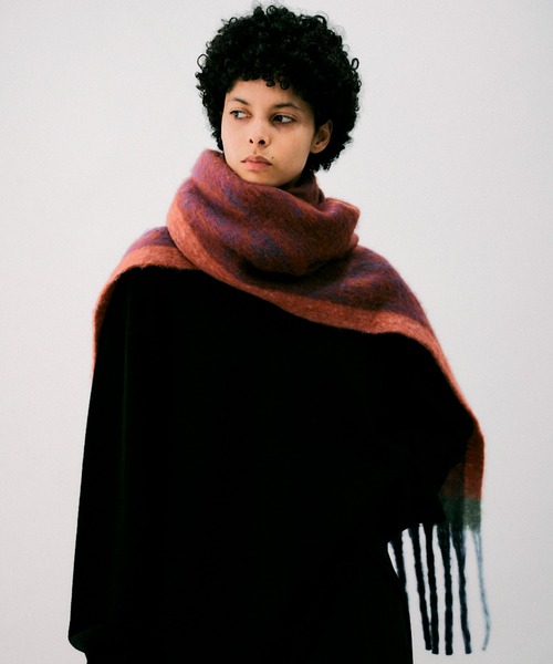 NOISE MAKER（ノイズメーカー）の「ポイントカラーボリュームフリンジマフラー（マフラー・レディース・パープル/レッド系その他/ブルー・FREE）」の13枚目の写真