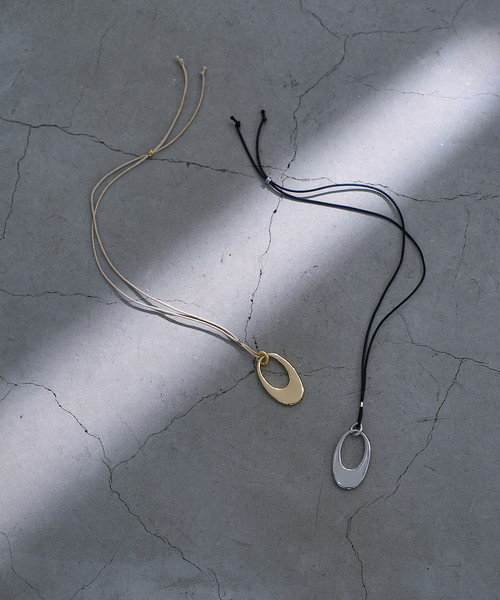 collex（コレックス）の「【dignif】【金属アレルギー対応】オーバルトップコードネックレス（ネックレス・レディース・シルバー/ゴールド・フリー）」の9枚目の写真