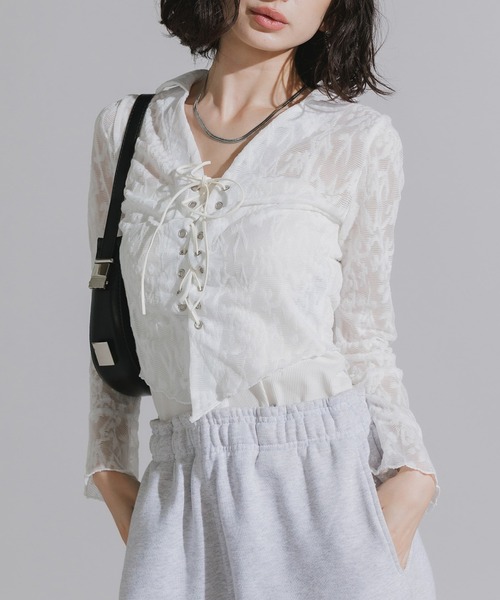 Chick（チック）の「Lace-Up Floral Lace Tops / レースアップ 花柄