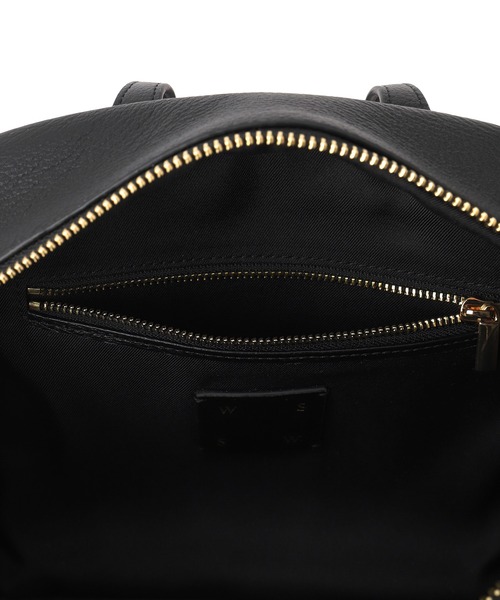 SALON adam et rope'（サロン アダム エ ロペ）の「【WS（ドゥーブル）】チャーム付きナチュラルレザー2WAYキューブバッグ（ショルダーバッグ・レディース・ブラック・FREE）」の20枚目の写真