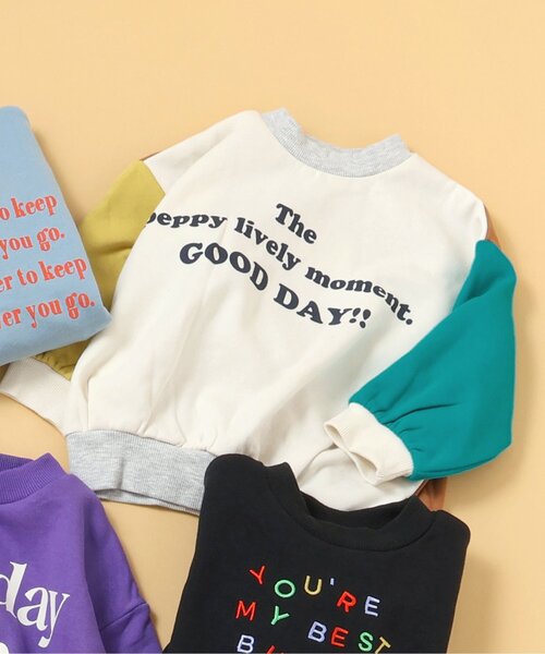 BREEZE(ブリーズ)の「【裏起毛】あったかロゴバリエーショントレーナー_ジュニア対応(スウェット・キッズ・パープル/キナリ/ネイビー/チャコール/キャメル/サックスブルー/アイボリー/エメラルド/レッド/ブラック・90/110/120/80/100/150/130/140)」の3枚目の写真