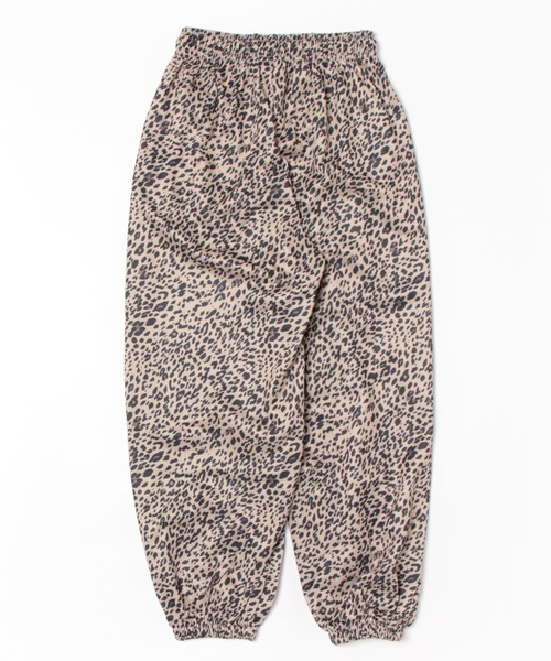 VIBGYOR（ヴィブジョー）の「【LAMPOON】ヒョウ柄スエットパンツ（スウェットパンツ・レディース・ベージュ・FREE）」の2枚目の写真