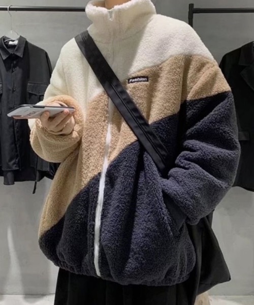 SHEPP(シープ)の「ボアフリースカラーブロック切り替えジャケット(ブルゾン・メンズ・ブルー/ベージュ・M)」の15枚目の写真