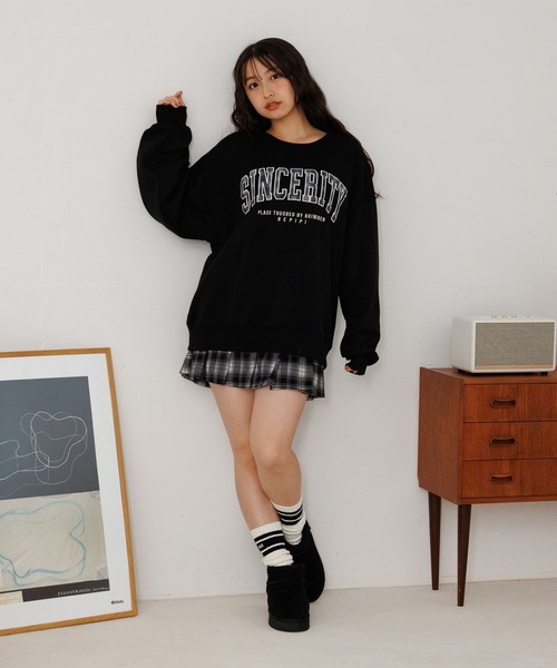 repipi armario（レピピ アルマリオ）の「ベロアワッペンルーズウラケ（スウェット・キッズ・アイボリー/ブラック/グレー/ネイビー・SMALL/MEDIUM/LARGE）」の8枚目の写真