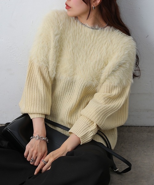 COLONY 2139（コロニートゥーワンスリーナイン）の「切替シャギーニット（ニット/セーター・レディース・ブラウン/レッド/グレー/アイボリー/グレイッシュベージュ/サックスブルー・FREE）」の2枚目の写真