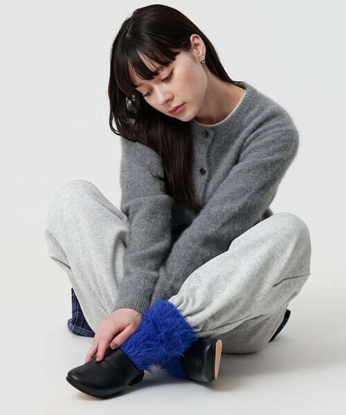 MARCOMONDE（マルコモンド）の「【別注】＜MARCOMONDE＞カラー ヘアリー ソックス（ソックス/靴下・レディース・ロイヤルブルー/ベージュ/ダークグレー・FREE）」の5枚目の写真