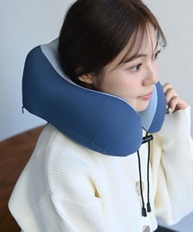 Curaful（クラフル）の「バイカラーネックピロー（ポーチ付き）（クッション/クッションカバー）」