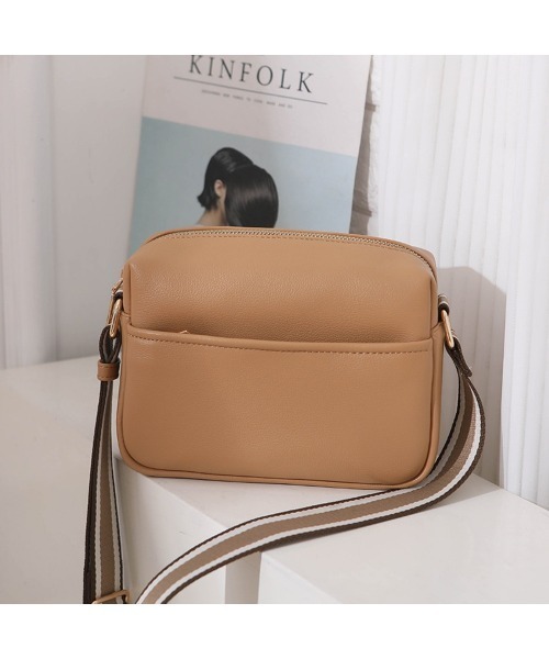 BACKYARD FAMILY(バックヤードファミリー)の「斜めがけショルダーバッグ gbag4122(ショルダーバッグ・レディース・ベージュ/ブラウン/ブラック・FREE)」の1枚目の写真