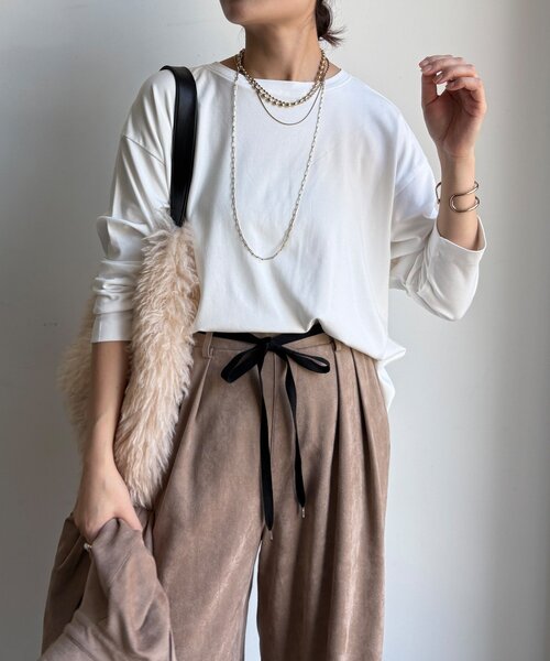 DouDou（ドゥドゥ）の「【WEB限定】ウォームルーズロンTEE（Tシャツ/カットソー・レディース・ブラック/オフホワイト/チャコールグレー/ブラウン・FREE）」の12枚目の写真