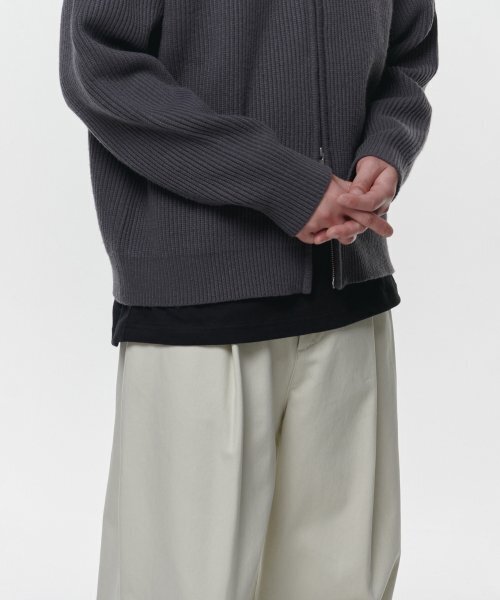 MUSINSA STANDARD（ムシンサスタンダード）の「カーブドワイドチノパンツ[クリーム]（その他パンツ・メンズ・その他・40/38/33/26/27/28/29/42/36/34/32/30/31）」の5枚目の写真