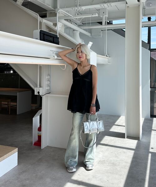 LADY VOLUME（レディーボリューム）の「レースシャーリングミニドレス (ブラック)（ワンピース・レディース・その他・MEDIUM/SMALL）」の10枚目の写真