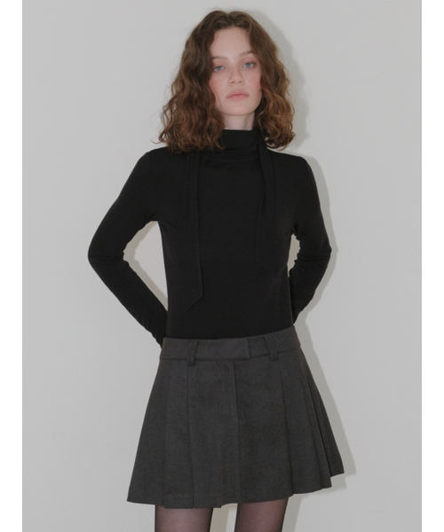 ETMON（エトモン）の「Winter Pleated Mini Skirt, Charcoal（スカート・レディース・その他・SMALL/MEDIUM）」の4枚目の写真