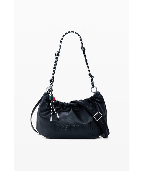 Desigual（デシグアル）の「チャーム付きドローストリングショルダーバッグ（ショルダーバッグ・レディース・ブラック・FREE）」の4枚目の写真