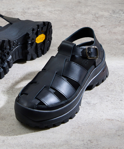And A(アンドエー)の「PADRONE パドローネ / GURRKHA SHOES with #884C Vibram ビブラムソールレザーグルカシューズ / PU8840-2010(ドレスシューズ・メンズ・ブラック・43/42/41/40)」の1枚目の写真