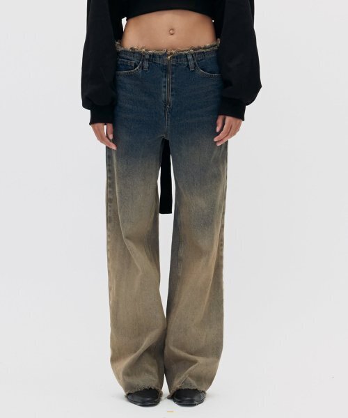 SETSETSET(セットセットセット)の「GRADATION STANDARD FIT DENIM PANTS BLUE(デニムパンツ・レディース・その他・MEDIUM)」の5枚目の写真