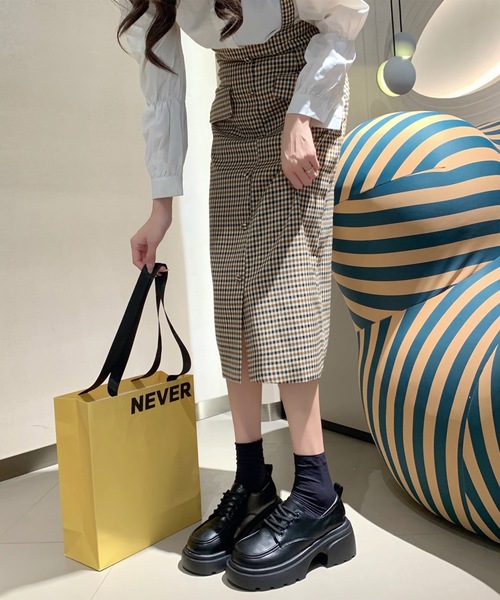 Lace Ladies(レースレディース)の「レースアップ ボリューム 厚底 トラックソール シューズ(ローファー・レディース・ブラック・22.5cm/23.5cm/24cm/24.5cm/25cm/23cm)」の2枚目の写真