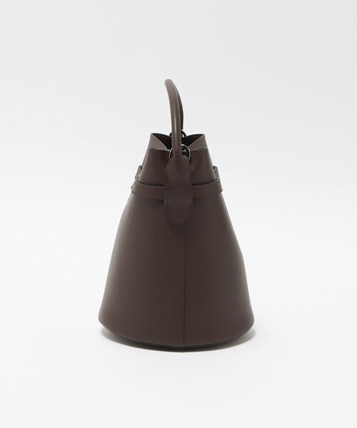 UNITED ARROWS(ユナイテッドアローズ)の「スクエアメタル バケットバッグ(トートバッグ・レディース・ブラック/ブラウン系・FREE)」の8枚目の写真