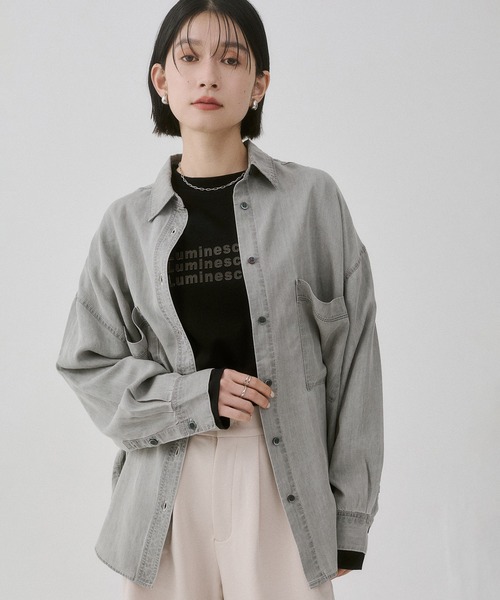 hunch（ハンチ）の「テンセルデニム 製品染め オーバーサイズ シャツ（シャツ/ブラウス・レディース・ベビーピンク/オフホワイト/グレー/ライトインディゴブルー/インディゴブルー・FREE）」の6枚目の写真