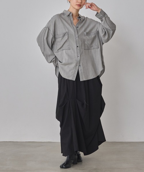 hunch（ハンチ）の「テンセルデニム 製品染め オーバーサイズ シャツ（シャツ/ブラウス・レディース・ベビーピンク/オフホワイト/グレー/ライトインディゴブルー/インディゴブルー・FREE）」の12枚目の写真