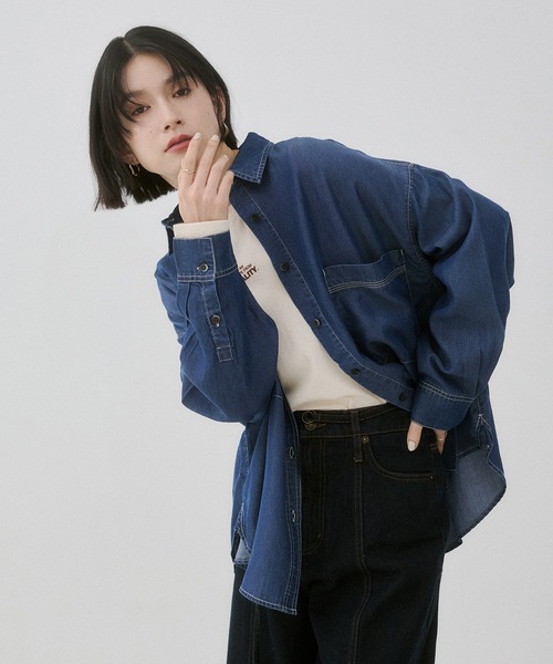 hunch（ハンチ）の「テンセルデニム 製品染め オーバーサイズ シャツ（シャツ/ブラウス・レディース・ベビーピンク/オフホワイト/グレー/ライトインディゴブルー/インディゴブルー・FREE）」の15枚目の写真