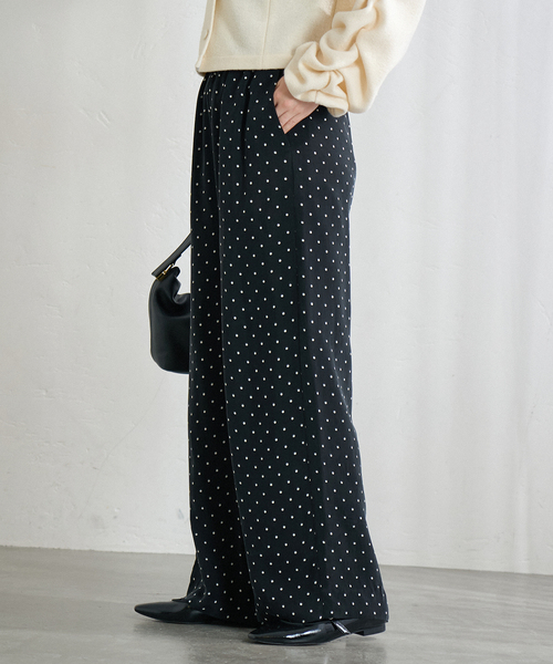 IENA(イエナ)の「IPEKERフィブリルドットプリントパンツ(その他パンツ・レディース・ブラック・34/36/38/40)」の4枚目の写真