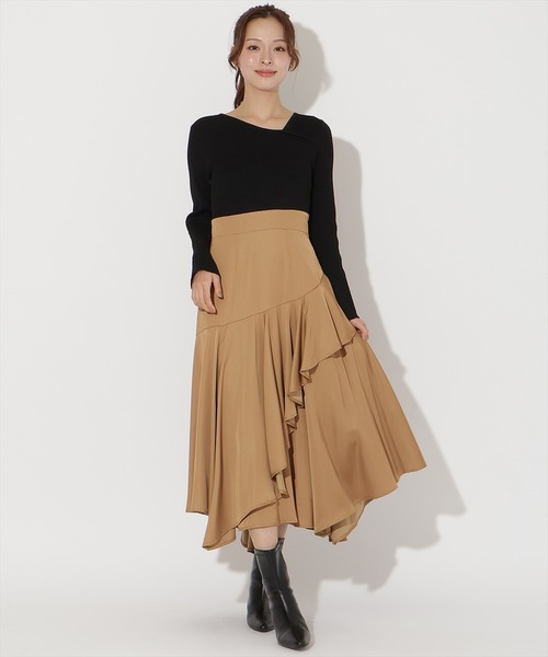 AND COUTURE(アンドクチュール)の「アシメスカートドッキングワンピース(ワンピース・レディース・ブラック/アイボリー・FREE)」の2枚目の写真