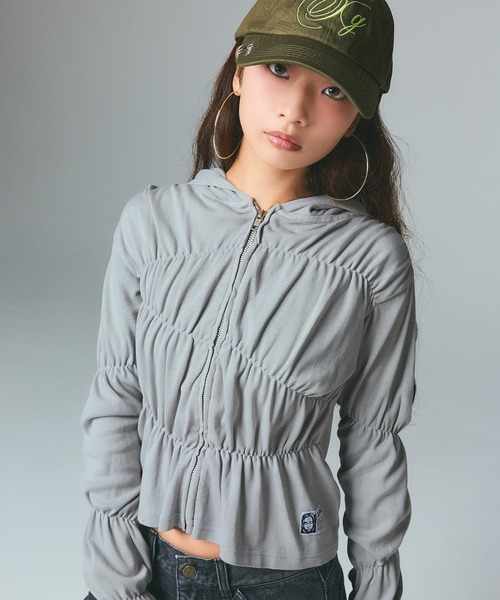 X-girl(エックスガール)の「CHARM ACCENT XG LOGO 6PANEL CAP(キャップ・レディース・ブラック/オリーブ/ベージュ・ONE SIZE)」の12枚目の写真