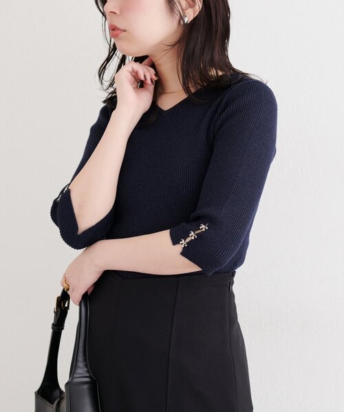 natural couture(ナチュラルクチュール)の「【1/1~4限定受注販売】〈mizumami〉リボンチャーム5分袖ニット(ニット/セーター・レディース・アイボリー/イエロー/ピンク/ブルー/ネイビー/ブラック・FREE)」の14枚目の写真