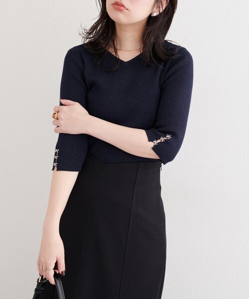 natural couture(ナチュラルクチュール)の「【1/1~4限定受注販売】〈mizumami〉リボンチャーム5分袖ニット(ニット/セーター・レディース・アイボリー/イエロー/ピンク/ブルー/ネイビー/ブラック・FREE)」の15枚目の写真