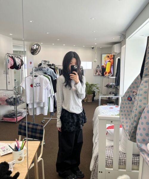 ITZAVIBE(イッザバイブ)の「BLACK DOTTED LAYERED WRAP SHORT SKIRT(スカート・レディース・その他・ONE SIZE)」の7枚目の写真