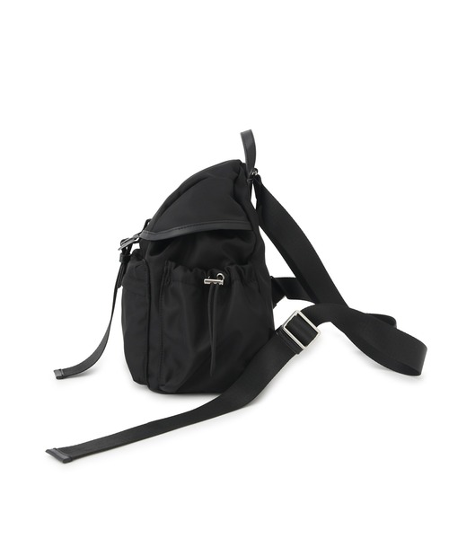 ADAM ET ROPE'（アダムエロペ）の「フラップベルトミディアムリュック（バックパック/リュック・レディース・ブラック・FREE）」の6枚目の写真