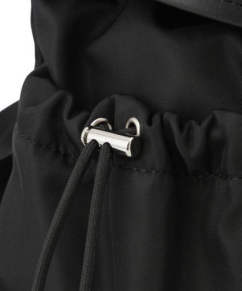 ADAM ET ROPE'（アダムエロペ）の「フラップベルトミディアムリュック（バックパック/リュック・レディース・ブラック・FREE）」の13枚目の写真