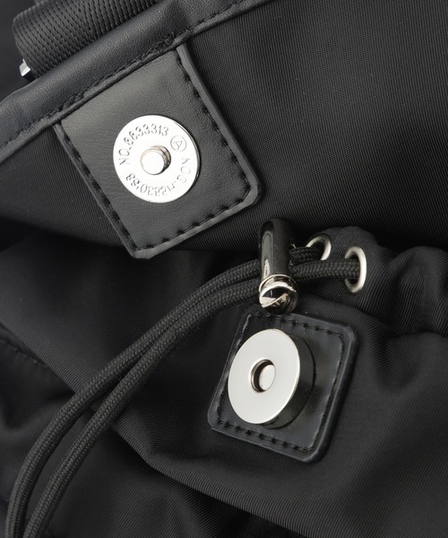 ADAM ET ROPE'（アダムエロペ）の「フラップベルトミディアムリュック（バックパック/リュック・レディース・ブラック・FREE）」の15枚目の写真