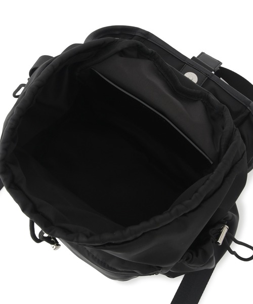 ADAM ET ROPE'（アダムエロペ）の「フラップベルトミディアムリュック（バックパック/リュック・レディース・ブラック・FREE）」の17枚目の写真
