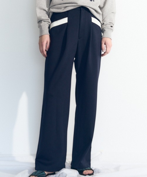 Muel Chic(ミュエルシック)の「Liora Jersey pants リオラジャージパンツ(その他パンツ・レディース・ブラック/ネイビー/アイボリー・SMALL/MEDIUM)」の3枚目の写真