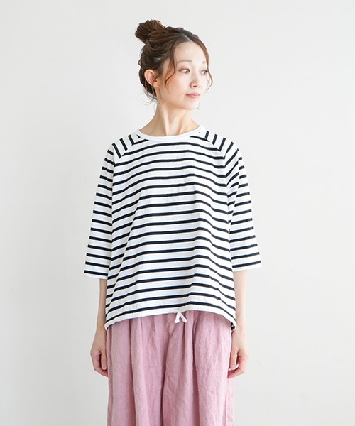 SOLAMONAT(ソラモナ)の「パフ天竺 裾紐ボーダー5分袖プルーオーバー(Tシャツ/カットソー・レディース・ホワイト×ブラック/ブラック×ホワイト/ホワイト×グレー/グレー×ホワイト・FREE)」の12枚目の写真