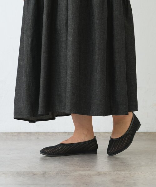 Jena espace merveilleux（ジェナ　エスパスメルヴェイユ）の「【体系カバー◎/デニム風】コットンリネンカーブワンピース（ワンピース・レディース・ブラック/ブルー・FREE）」の17枚目の写真