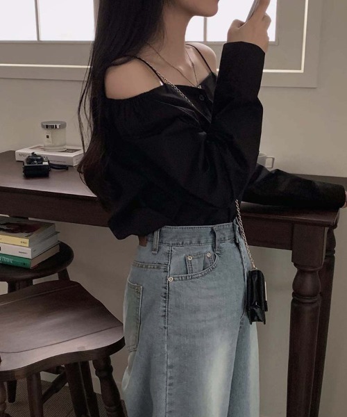 ReRe(リリ)の「オフショルダーブラウス(シャツ/ブラウス・レディース・ホワイト/ブラック・FREE)」の9枚目の写真