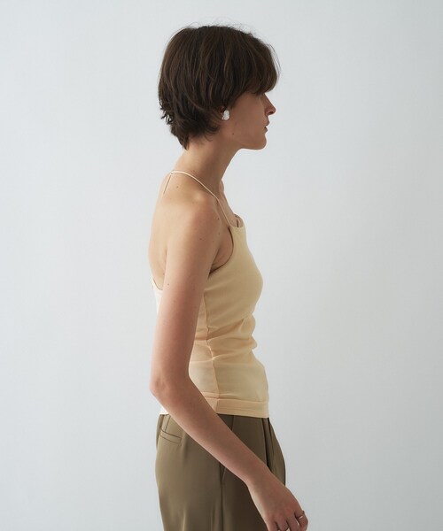 cloenc（クロエンス）の「【カップ付き／マシンウォッシュ】デザインキャミソール（タンクトップ・レディース・ブラック/ライトベージュ/ホワイト/サックスブルー・02）」の7枚目の写真