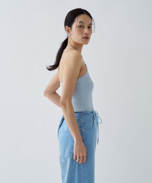 cloenc（クロエンス）の「【カップ付き／マシンウォッシュ】デザインキャミソール（タンクトップ・レディース・ブラック/ライトベージュ/ホワイト/サックスブルー・02）」の18枚目の写真