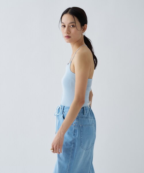 cloenc（クロエンス）の「【カップ付き／マシンウォッシュ】デザインキャミソール（タンクトップ・レディース・ブラック/ライトベージュ/ホワイト/サックスブルー・02）」の19枚目の写真