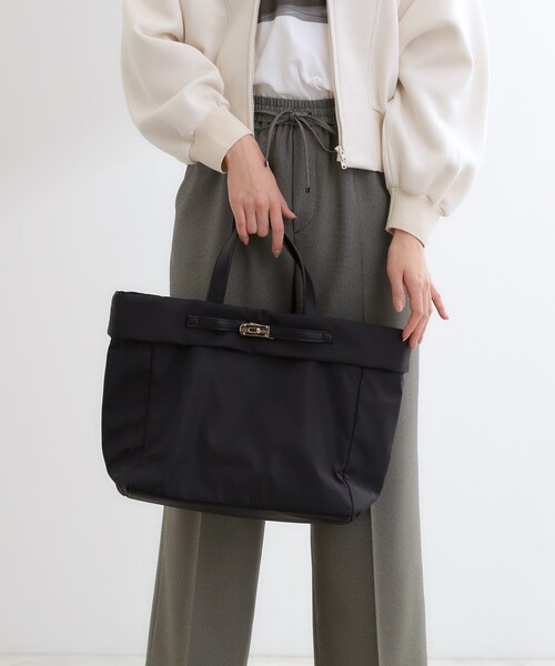 Reflect（リフレクト）の「【ショルダー付き】トートバッグ（トートバッグ・レディース・グリーン/ナチュラル/ブラック・00）」の9枚目の写真