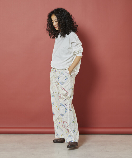 Freada（フリーダ）の「Freada/フリーダ フラワーハンカチ刺繍パンツ（その他パンツ・レディース・ブラック/ホワイト・ONE SIZE）」の13枚目の写真