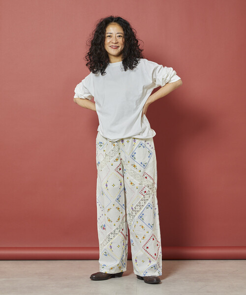 Freada（フリーダ）の「Freada/フリーダ フラワーハンカチ刺繍パンツ（その他パンツ・レディース・ブラック/ホワイト・ONE SIZE）」の15枚目の写真