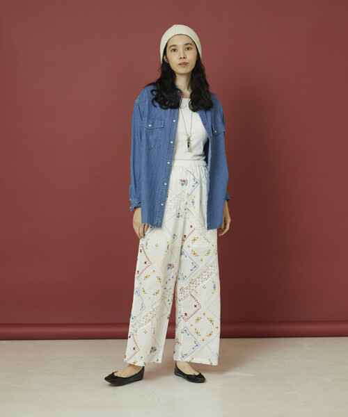 Freada（フリーダ）の「Freada/フリーダ フラワーハンカチ刺繍パンツ（その他パンツ・レディース・ブラック/ホワイト・ONE SIZE）」の17枚目の写真