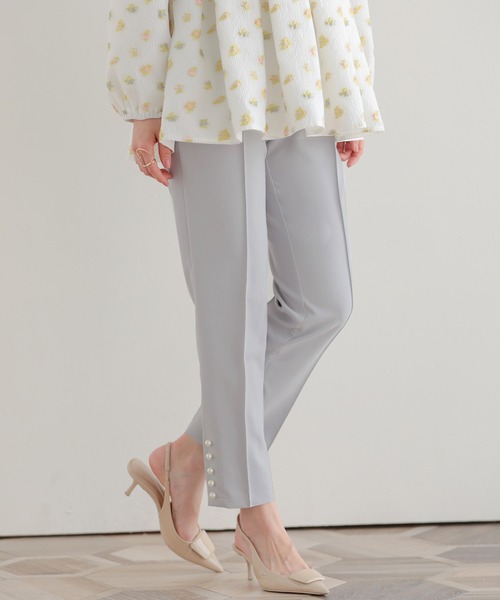 Fit more（フィットモア）の「裾パールテーパードパンツ（その他パンツ・レディース・ブラック/アイボリー/ブルーグレー・S/PS/M）」の3枚目の写真