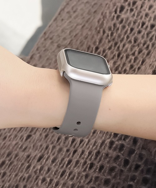 Urban Coral(アーバンコーラル)の「Apple Watch Band / アップルウォッチ くすみカラーシリコンレギュラータイプバンド / Urban Coral(デジタル腕時計・レディース・ベージュ系2/グレー系1/ライトグレー系2/パープル系その他/パープル系その他2/ベージュ系その他/ベージュ系その他2/ネイビー系1/レッド系その他/ホワイト系その他/グリーン系その他2/ピンク系その他2/グレー系その他2/ブラウン系その他2/ネイビー系2/レッド系その他2/ホワイト系その他2/ブラック系その他2/グレー系その他/グレー系2/ブルー系その他2/ブラウン系その他/ブラウン系2/ブラウン系1/ピンク系その他/ブラック系その他/ライトグレー系1・40mm/44mm)」の6枚目の写真